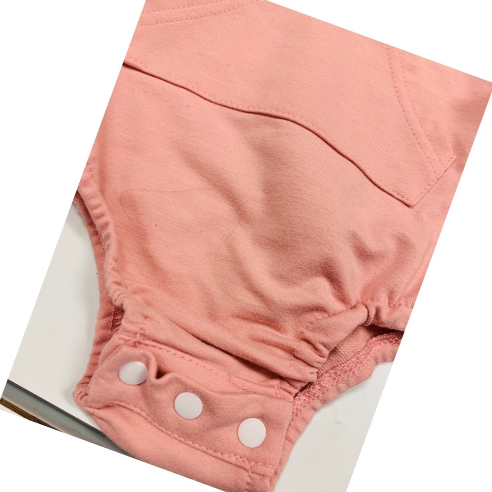 Very adorable bunny 🐰 bodysuit❤️ - Picture 2 of 7